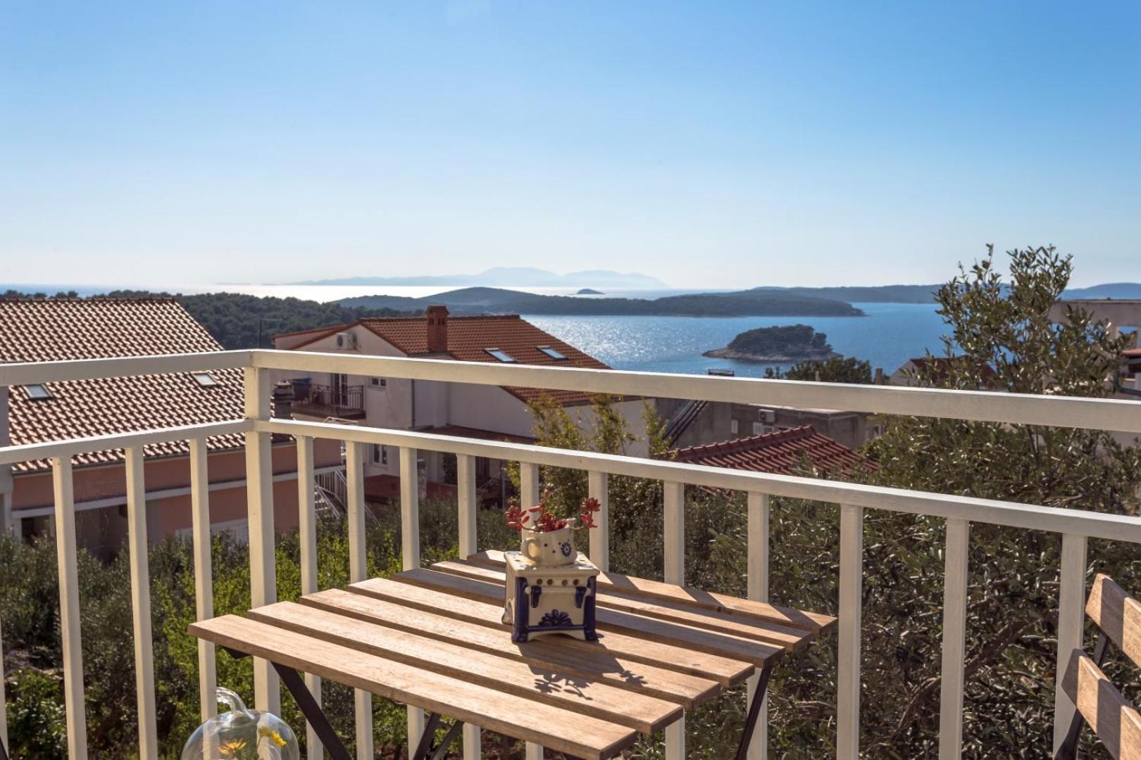 Peaceful Apartment With Beautiful View Đảo Hvar Ngoại thất bức ảnh